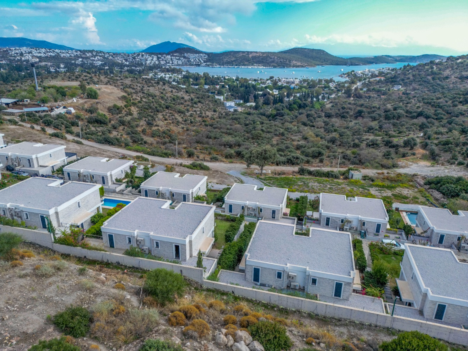 Bodrum Bitez Deniz Manzaralı 3+1 Dubleks Villa